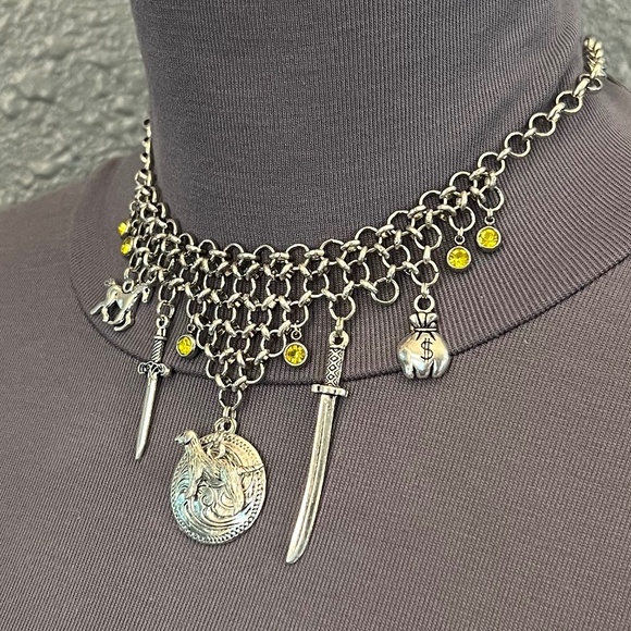 The Hound Sandor Clegane Handmade Chainmail Character Necklace Game of Thrones - Picture 7 of 15